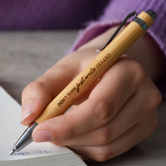 Bamboe pen met gravure - Just write